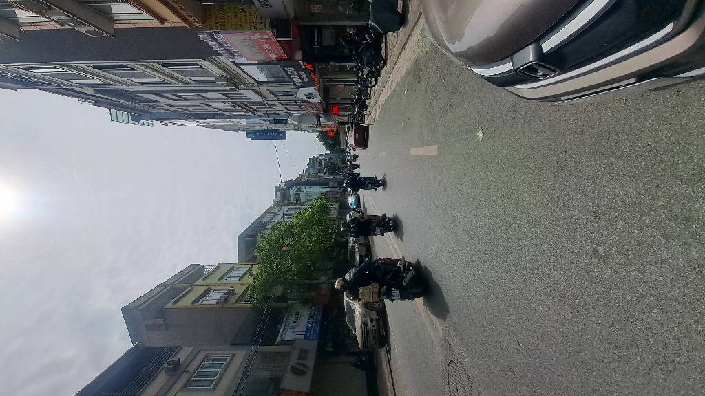 Bán nhà Trung Phụng - diện tích 25.7m2 3 tầng - Mặt phố kinh doanh - giá 16,8 tỷ