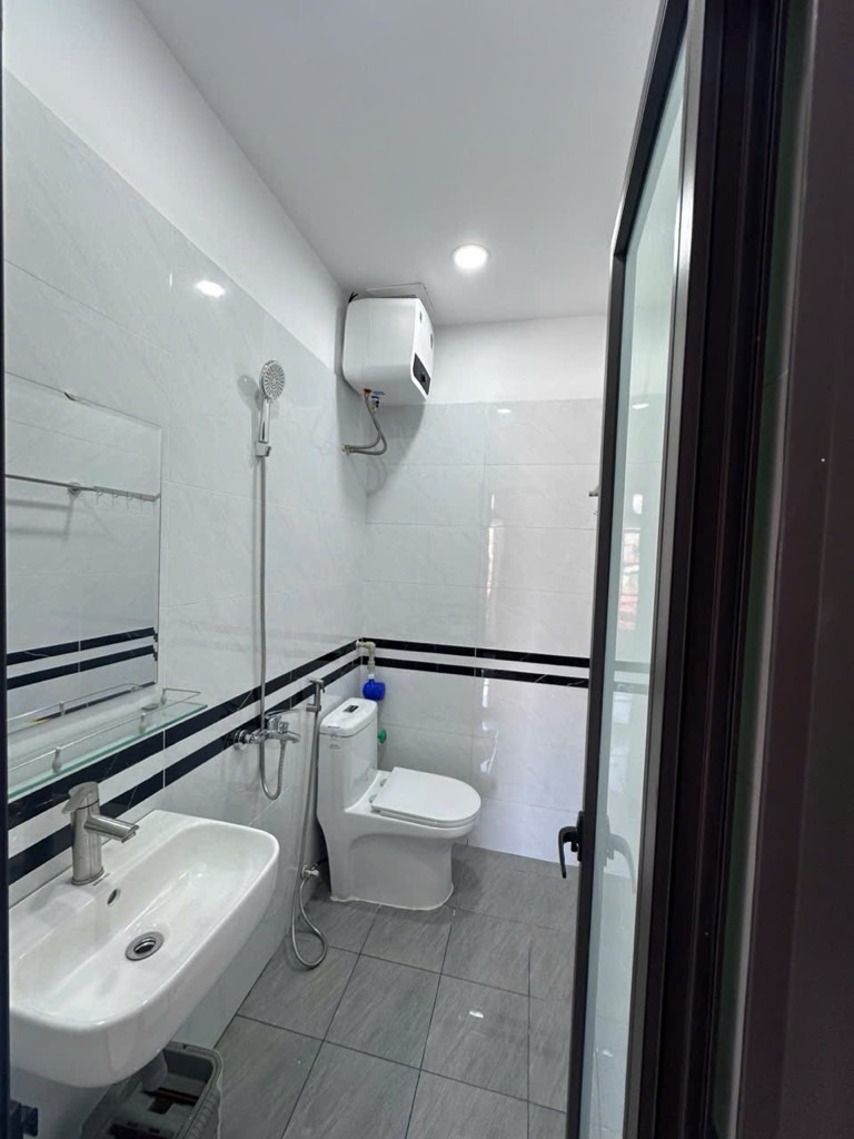 Bán nhà Vương Thừa Vũ - diện tích 50m2 7 tầng - Thang máy, cho thuê 10 phòng - giá 14,5 tỷ