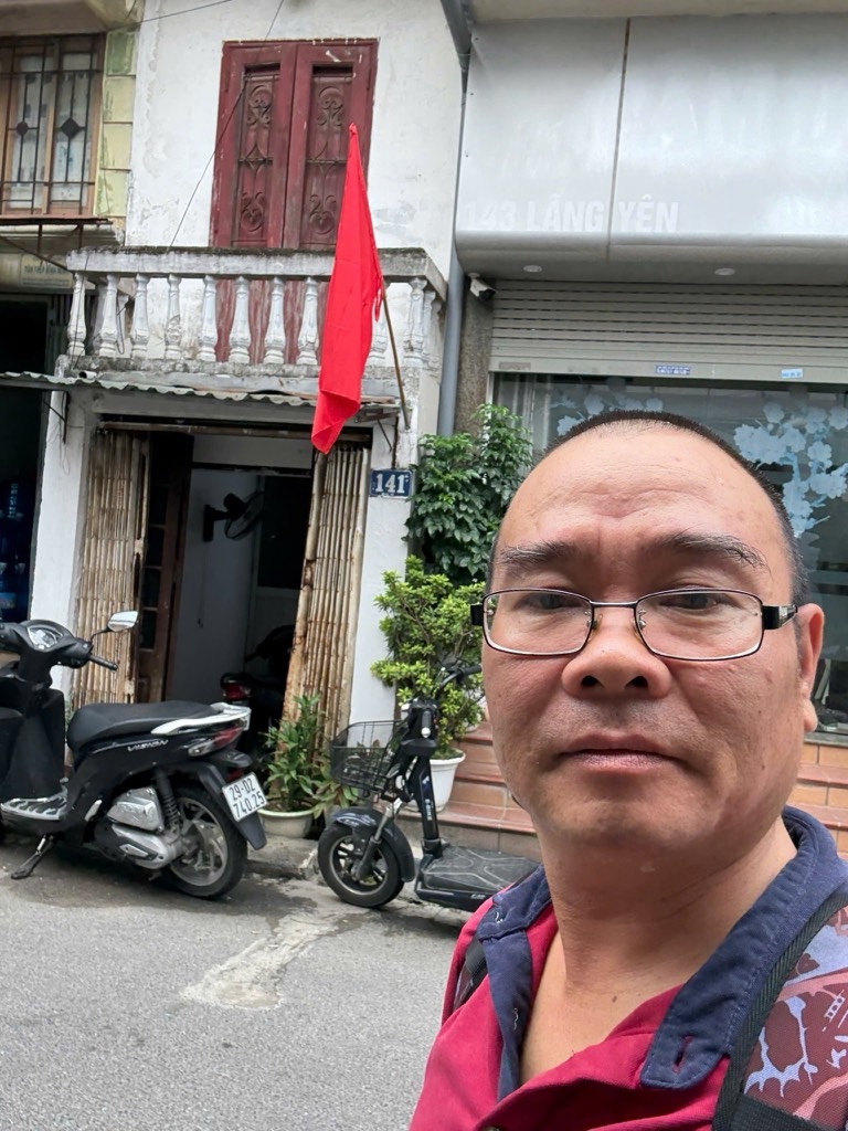 Bán nhà Lãng Yên - diện tích 36,6m2 2 tầng - ô tô tránh - giá 9 tỷ