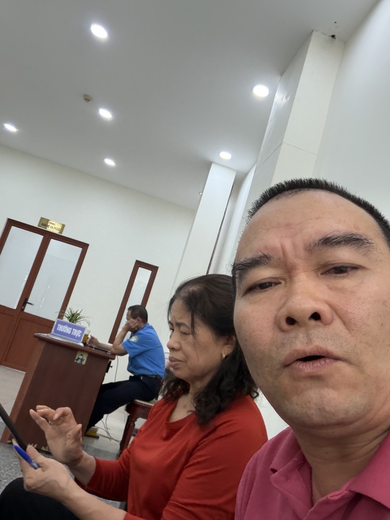 Bán nhà Lãng Yên - diện tích 36,6m2 2 tầng - ô tô tránh - giá 9 tỷ