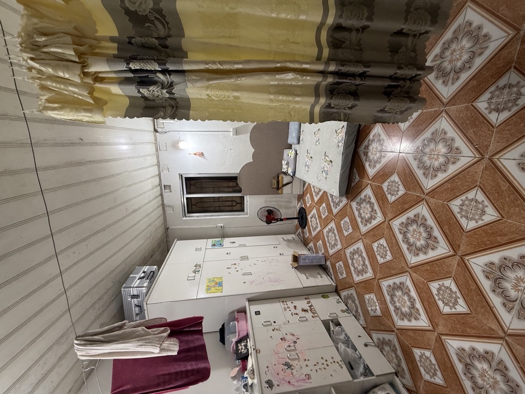 Bán nhà Lãng Yên - diện tích 36,6m2 2 tầng - ô tô tránh - giá 9 tỷ