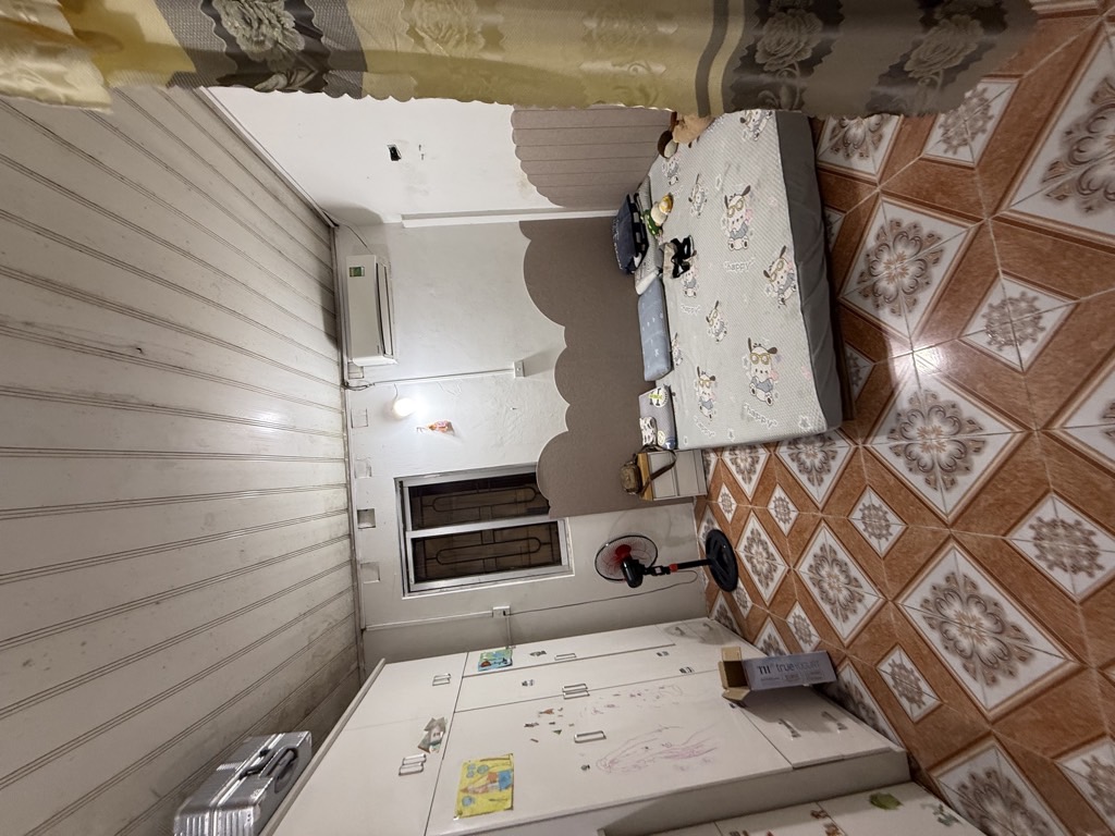 Bán nhà Lãng Yên - diện tích 36,6m2 2 tầng - ô tô tránh - giá 9 tỷ