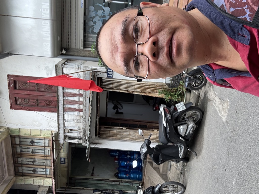 Bán nhà Lãng Yên - diện tích 36,6m2 2 tầng - ô tô tránh - giá 9 tỷ