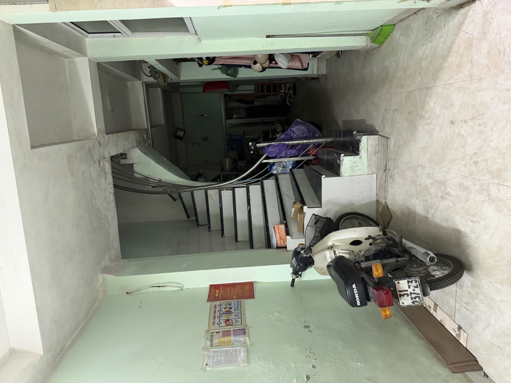 Bán nhà Khâm Thiên - diện tích 59m2 5 tầng - Sổ đỏ chính chủ, có thể bán 1/2 - giá 12,56 tỷ