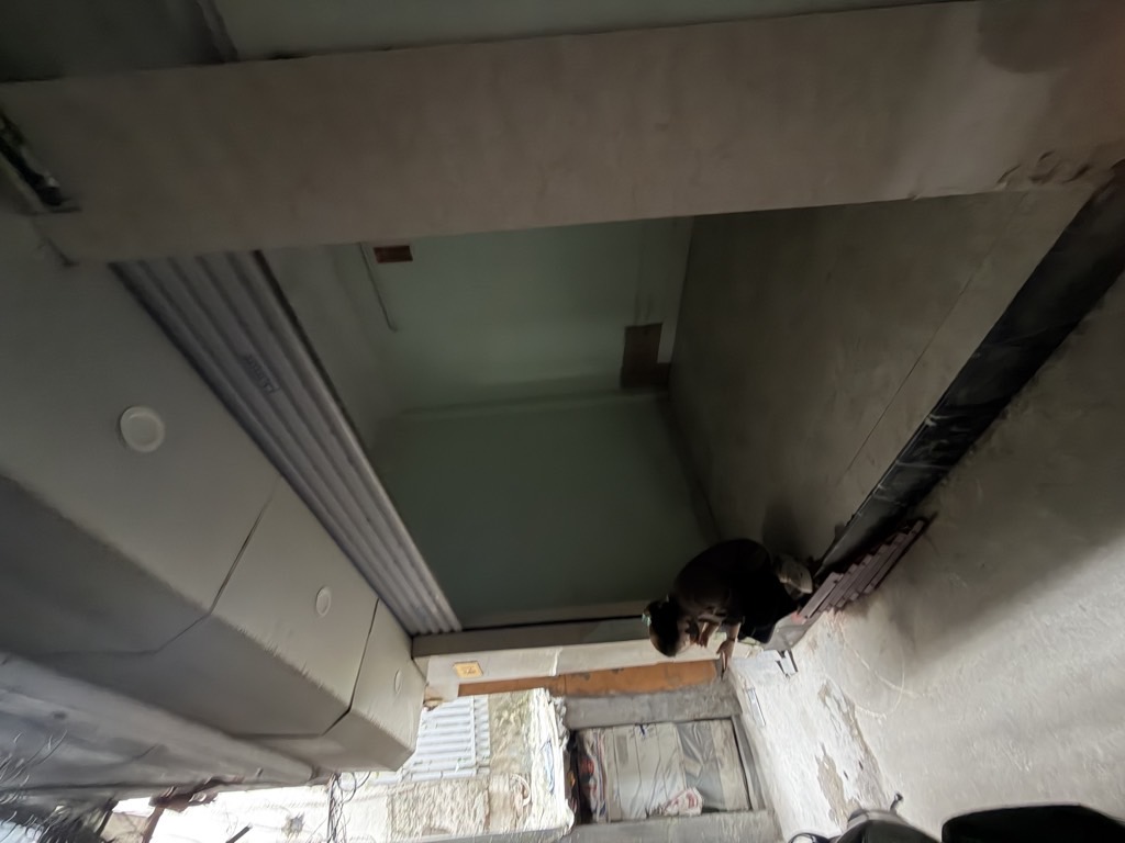 Bán nhà Khâm Thiên - diện tích 59m2 5 tầng - Sổ đỏ chính chủ, có thể bán 1/2 - giá 12,56 tỷ