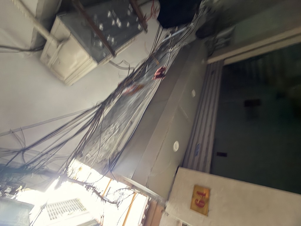 Bán nhà Khâm Thiên - diện tích 59m2 5 tầng - Sổ đỏ chính chủ, có thể bán 1/2 - giá 12,56 tỷ