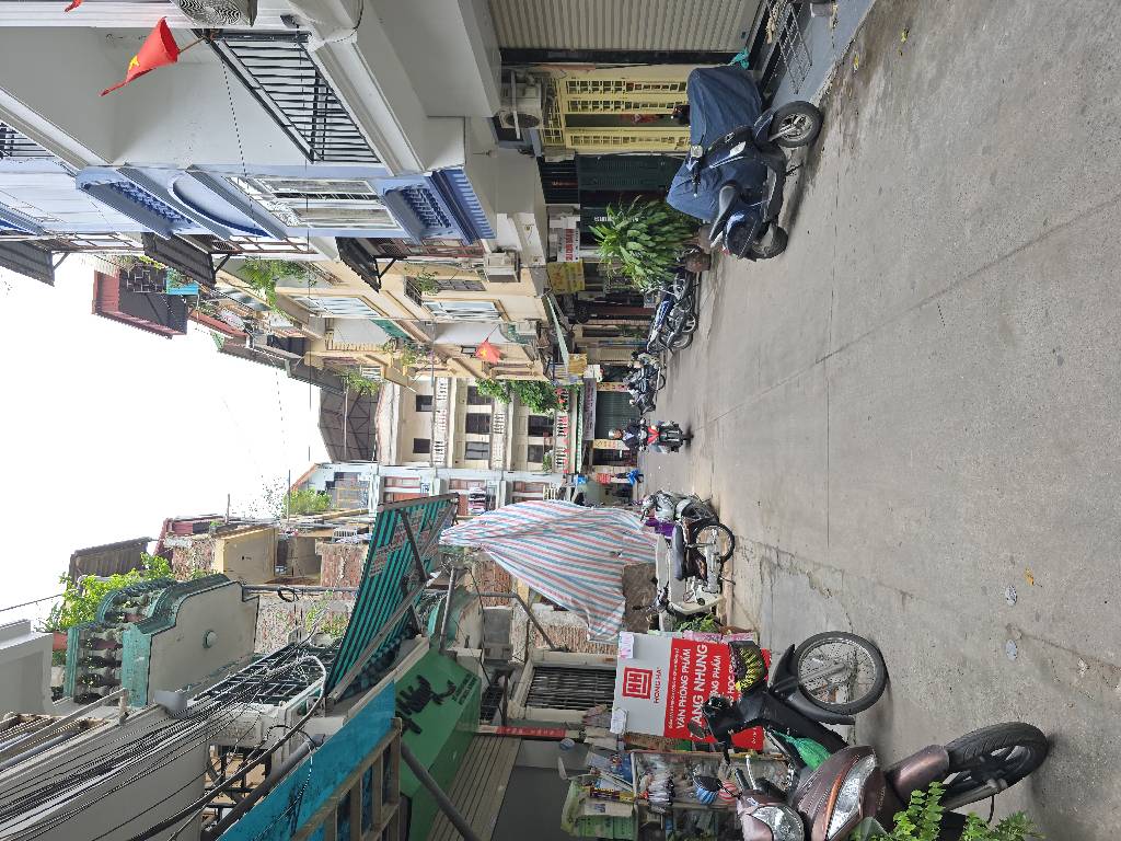 Bán nhà Lương Yên - diện tích 45,5m2 3 tầng - Mặt ngõ rộng, kinh doanh - giá 15 tỷ