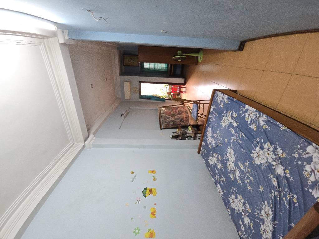 Bán nhà Lương Yên - diện tích 45,5m2 3 tầng - Mặt ngõ rộng, kinh doanh - giá 15 tỷ