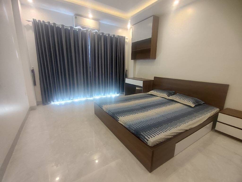 Bán nhà Thúy Lĩnh - diện tích 33.5m2 6 tầng - Nhà mới thang máy gần ô tô - giá 6,95 tỷ