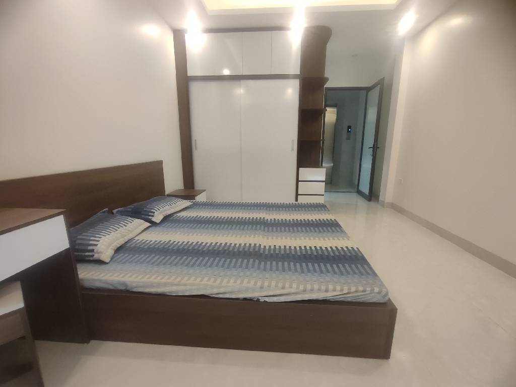 Bán nhà Thúy Lĩnh - diện tích 33.5m2 6 tầng - Nhà mới thang máy gần ô tô - giá 6,95 tỷ