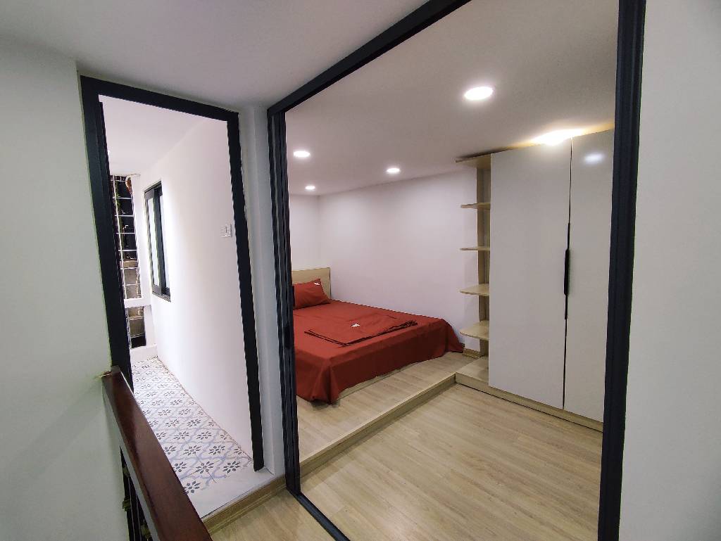 Bán nhà Minh Khai - diện tích 18m2 5 tầng - Nhà ở luôn, full nội thất - giá 5,3 tỷ