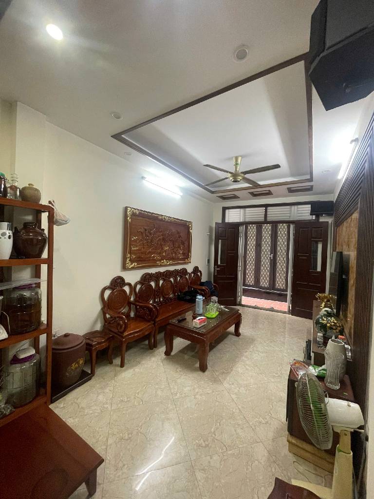 Bán nhà Tam Trinh - diện tích 31m2 5 tầng - ô tô tránh - giá 6,98 tỷ