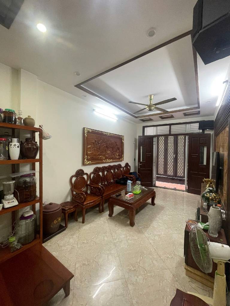 Bán nhà Tam Trinh - diện tích 31m2 5 tầng - ô tô tránh - giá 6,98 tỷ