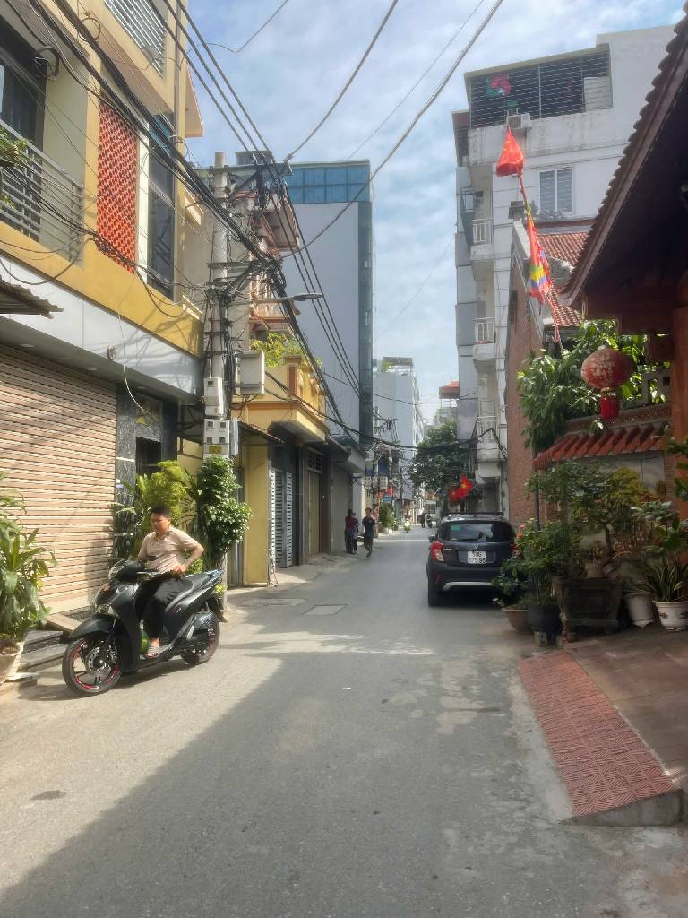 Bán nhà Tam Trinh - diện tích 31m2 5 tầng - ô tô tránh - giá 6,98 tỷ