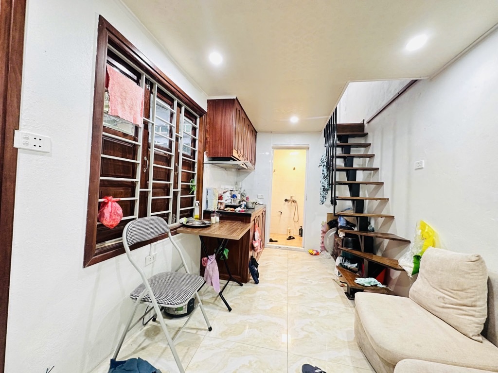 Bán nhà Kim Giang - diện tích 7,1m2 2 tầng - Nhà lô góc 2 thoáng - giá 3,95 tỷ