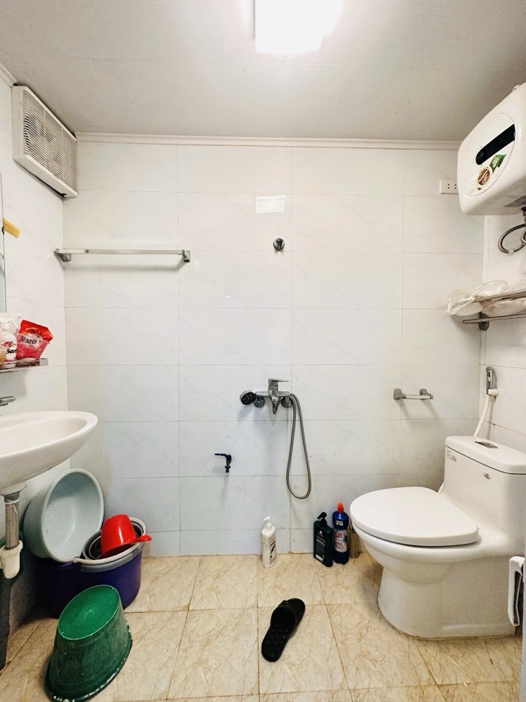 Bán nhà Kim Giang - diện tích 7,1m2 2 tầng - Nhà lô góc 2 thoáng - giá 3,95 tỷ