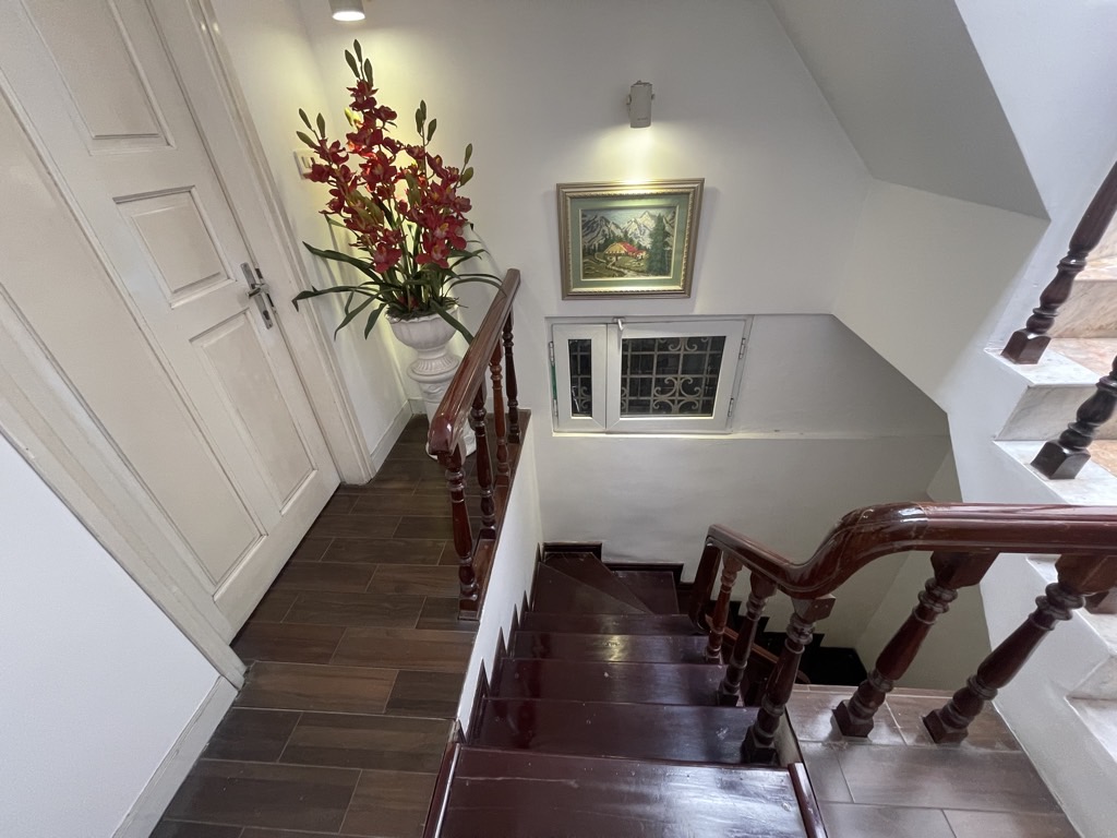 Bán nhà Thái Hà - diện tích 60m2 4 tầng - Ô tô đỗ cổng - giá 16 tỷ