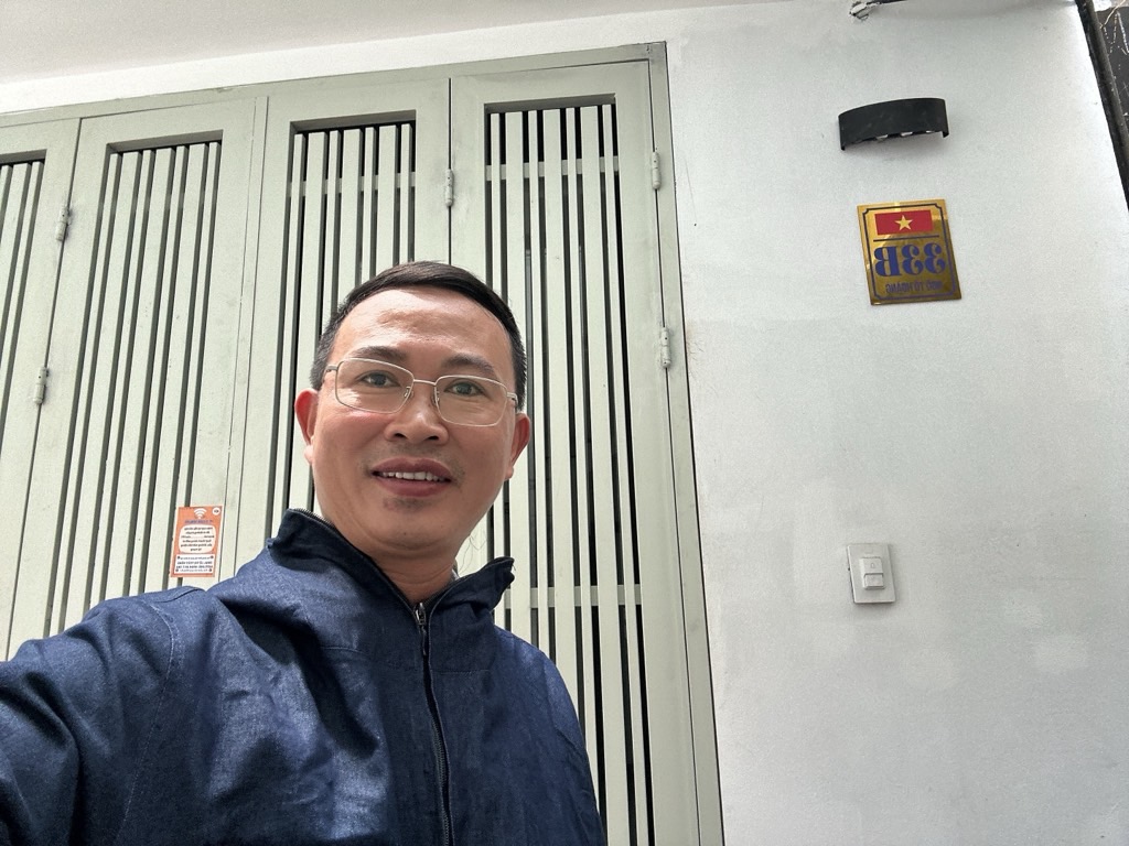 Bán nhà Đê Tô Hoàng - diện tích 15m2 4 tầng - Nhà mới kính koong, vị trí siêu đẹp - giá 5,9 tỷ