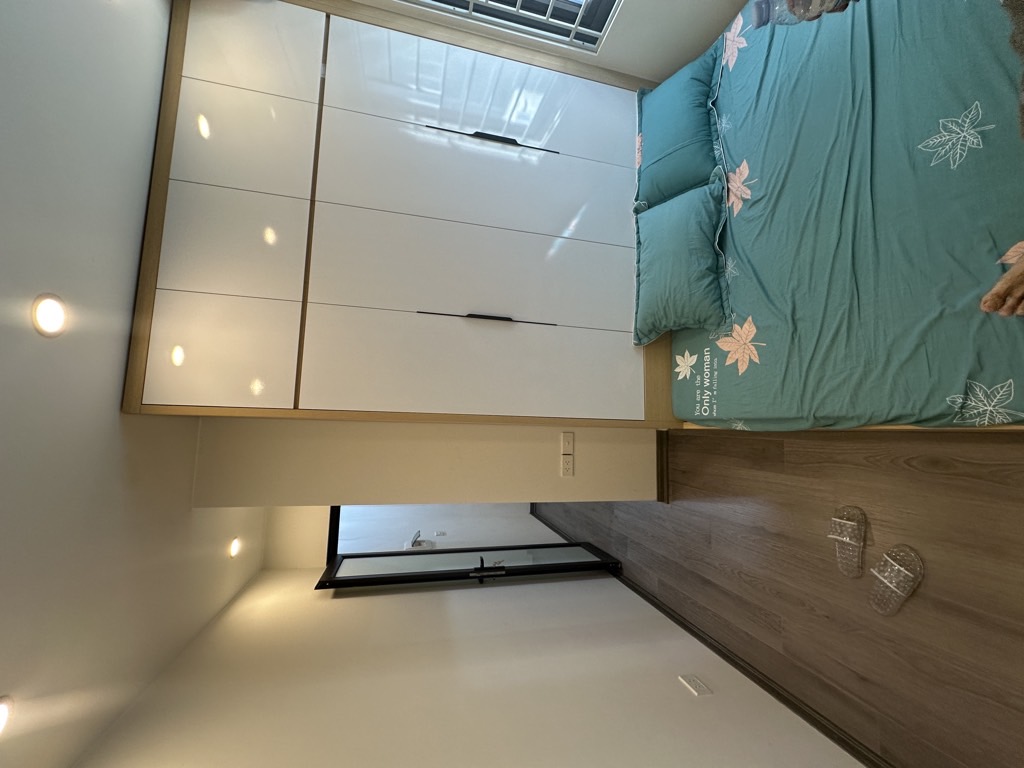 Bán nhà Đê Tô Hoàng - diện tích 15m2 4 tầng - Nhà mới kính koong, vị trí siêu đẹp - giá 5,9 tỷ