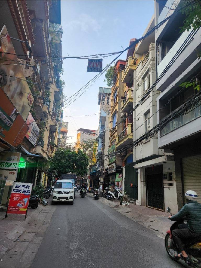 Bán nhà Ngõ Quỳnh - diện tích 73.5m2 6 tầng - Nhà đẹp hiếm có - giá 16,5 tỷ