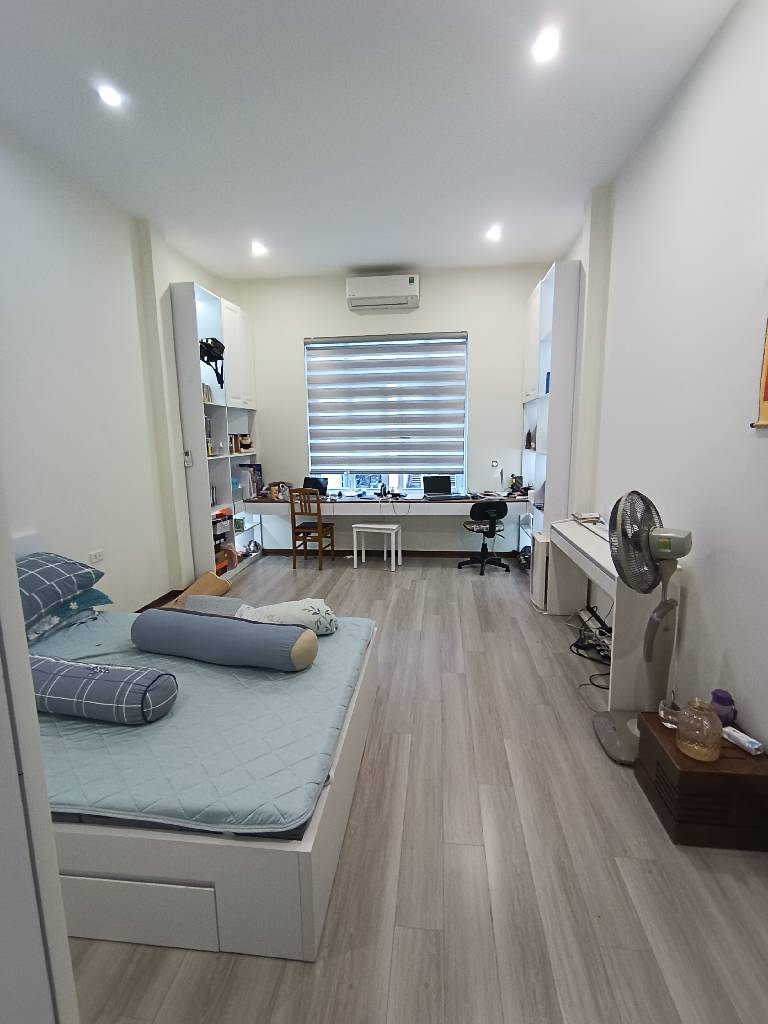 Bán nhà Thái Hà - diện tích 35m2 4 tầng - Ô TÔ ĐỖ - giá 15,3 tỷ