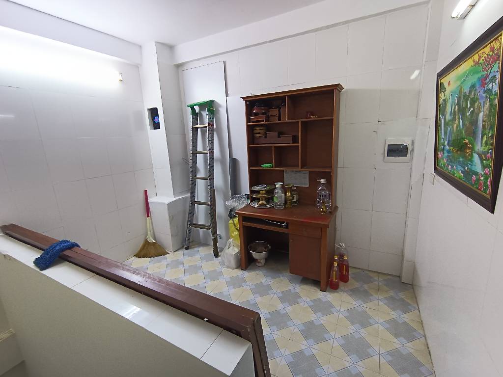 Bán nhà Thái Hà - diện tích 35m2 4 tầng - Ô TÔ ĐỖ - giá 15,3 tỷ