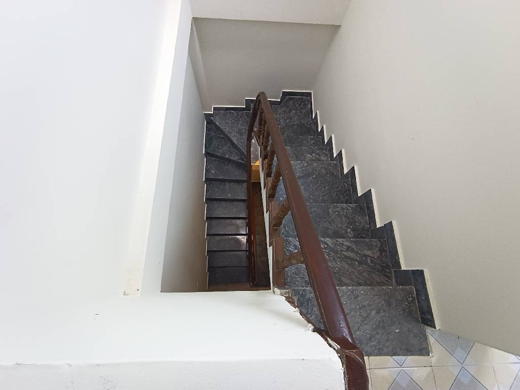 Bán nhà Thái Hà - diện tích 35m2 4 tầng - Ô TÔ ĐỖ - giá 15,3 tỷ