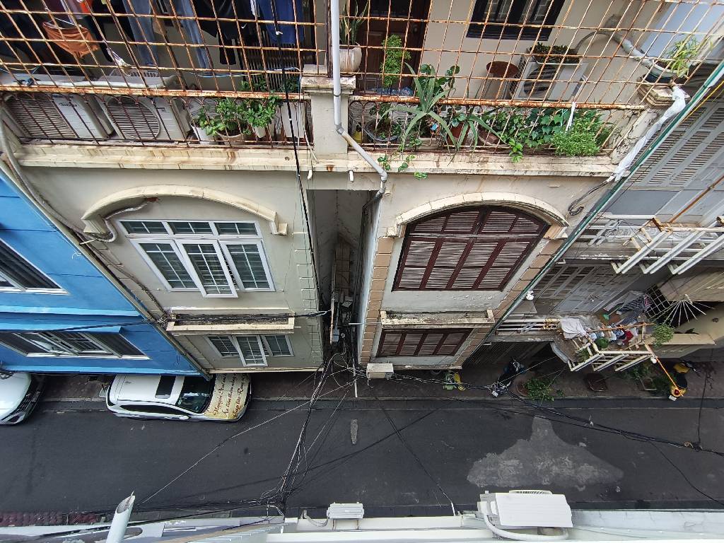 Bán nhà Thái Hà - diện tích 35m2 4 tầng - Ô TÔ ĐỖ - giá 15,3 tỷ