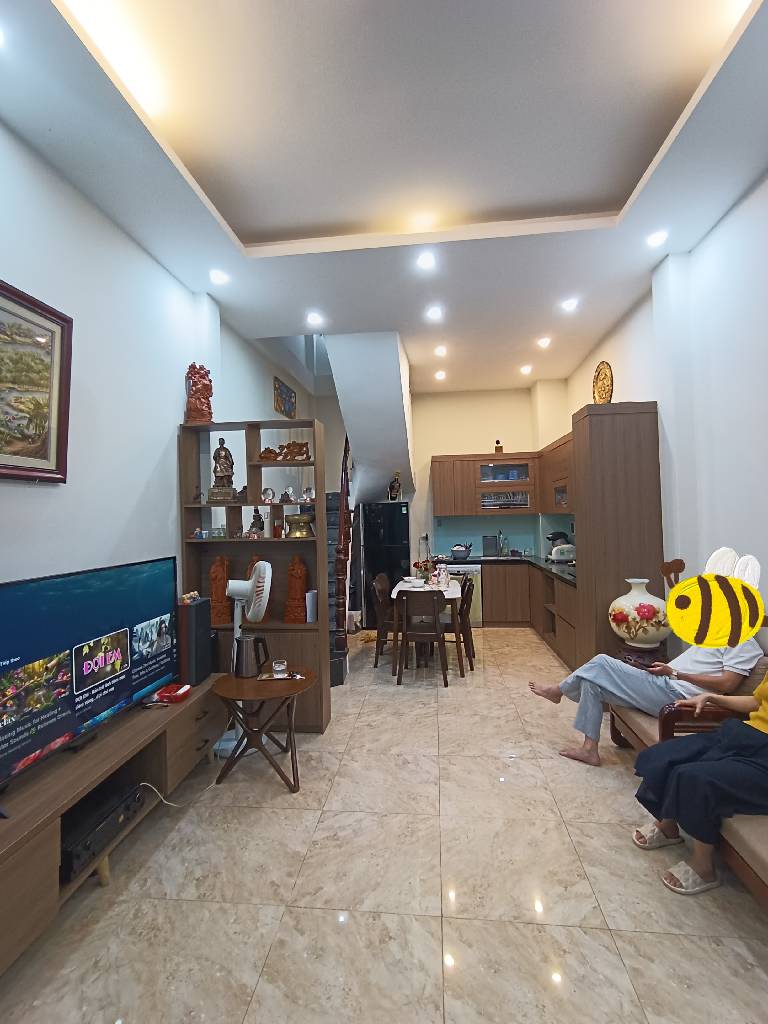 Bán nhà Thái Hà - diện tích 35m2 4 tầng - Ô TÔ ĐỖ - giá 15,3 tỷ