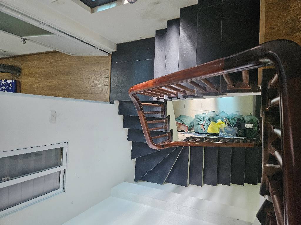 Bán nhà Tam Trinh - diện tích 42.8m2 4 tầng - Ô tô tránh - giá 8,9 tỷ