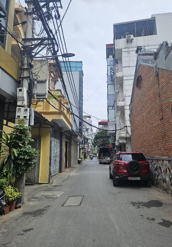 Bán nhà Tam Trinh - diện tích 42.8m2 4 tầng - Ô tô tránh - giá 8,9 tỷ