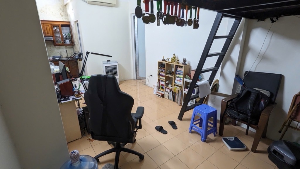 Bán nhà Hào Nam - diện tích 45m2 1 tầng - ô tô vào chân cầu thang - giá 3,05 tỷ