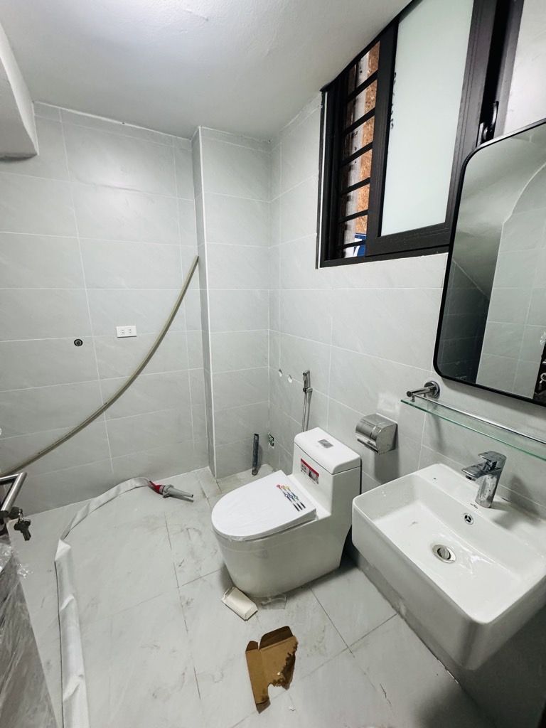 Bán nhà ngõ Linh Quang - diện tích 35,2m2 7 tầng - Nhà lô góc 2 mặt thoáng - giá 11,8 tỷ