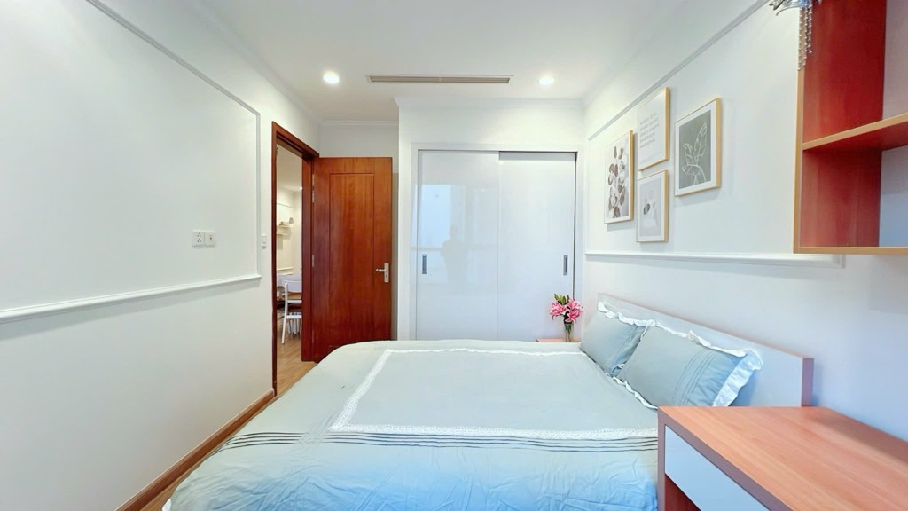 Bán nhà Lĩnh Nam - diện tích 71m2 1 tầng - Căn hộ cao cấp Park 2 – Times City - giá 11,3 tỷ