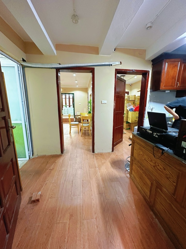 Bán nhà Đống Đa - diện tích 38.5m2 2 tầng - Mặt phố 2 mặt thoáng - giá 6,5 tỷ