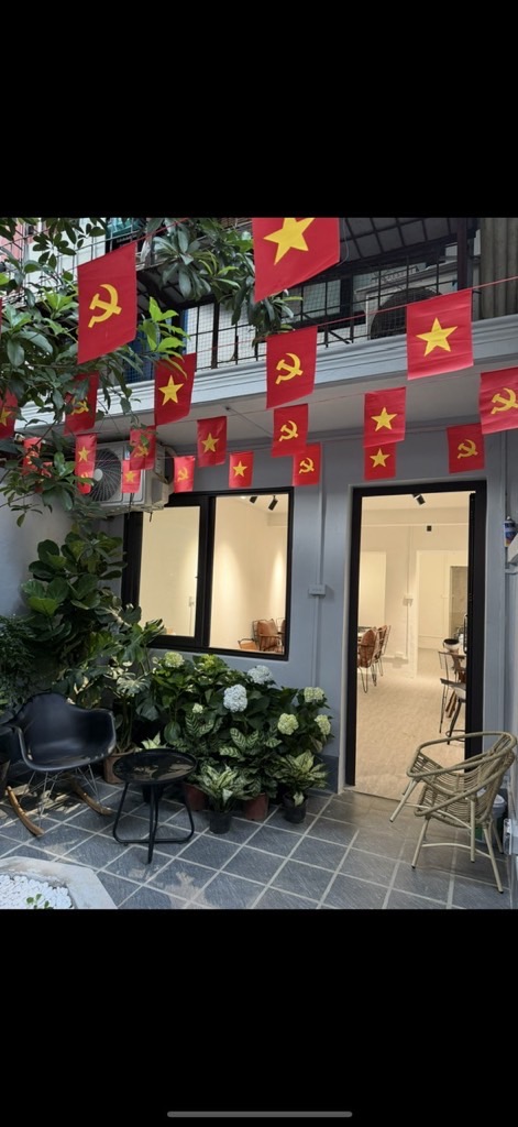 Bán nhà Khuất Duy Tiến - diện tích 120m2 1 tầng - NGÕ THÔNG- KINH DOANH VÔ ĐỐI - giá 8,2 tỷ