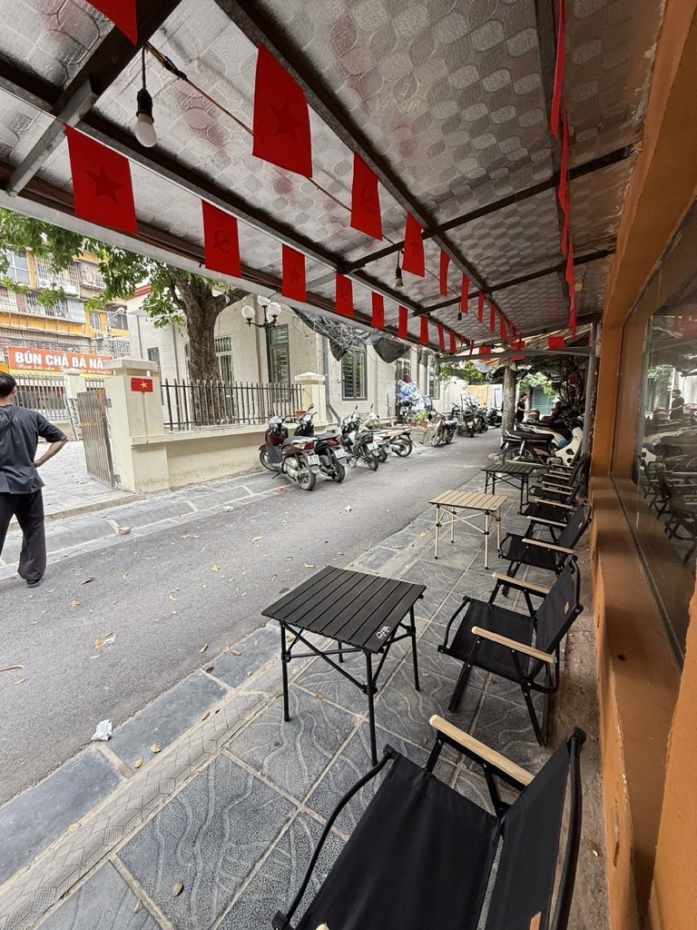 Bán nhà Khuất Duy Tiến - diện tích 120m2 1 tầng - NGÕ THÔNG- KINH DOANH VÔ ĐỐI - giá 8,2 tỷ