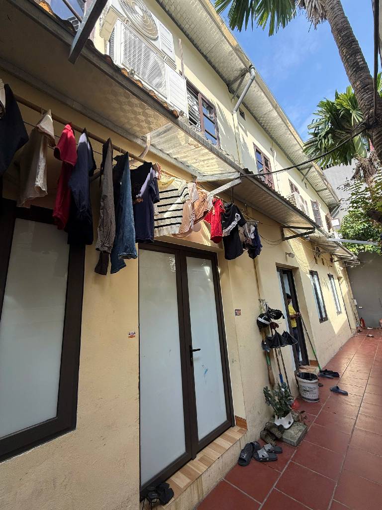 Bán nhà Vĩnh Hưng - diện tích 125.6m2 2 tầng - Ngõ ba gác - giá 11 tỷ