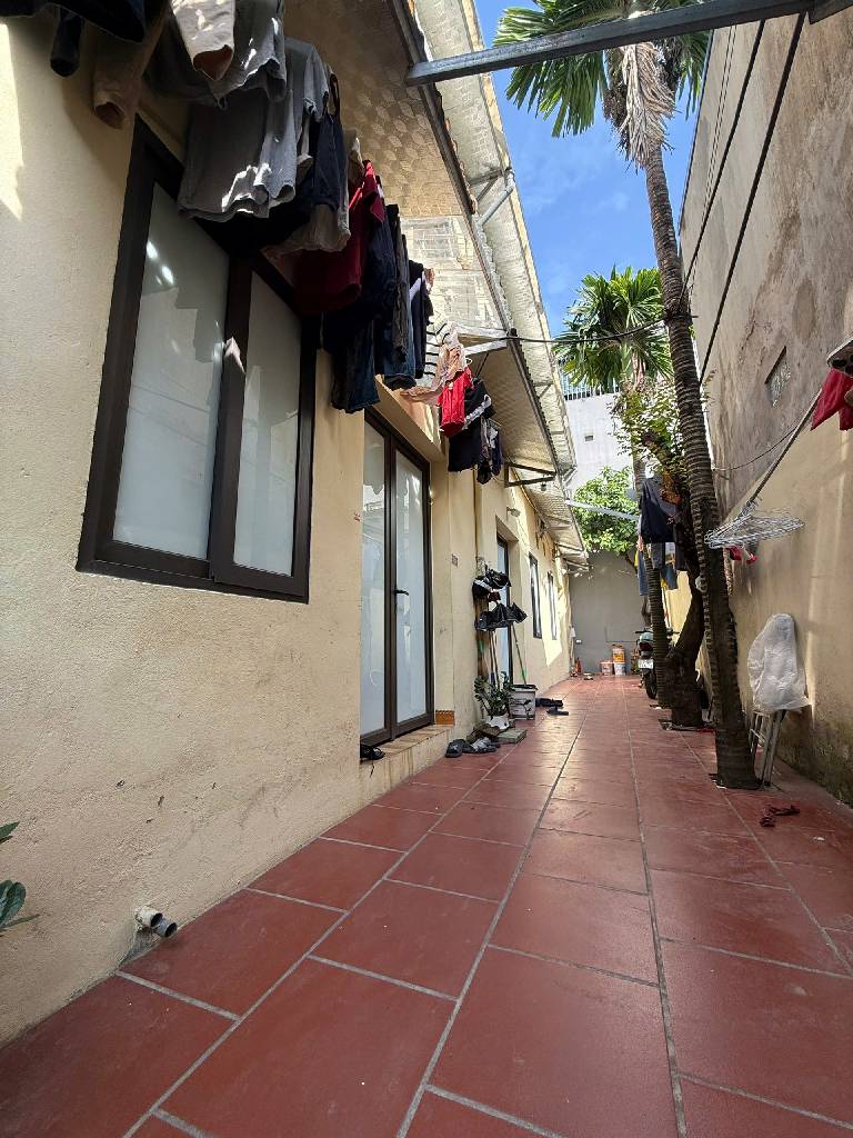 Bán nhà Vĩnh Hưng - diện tích 125.6m2 2 tầng - Ngõ ba gác - giá 11 tỷ