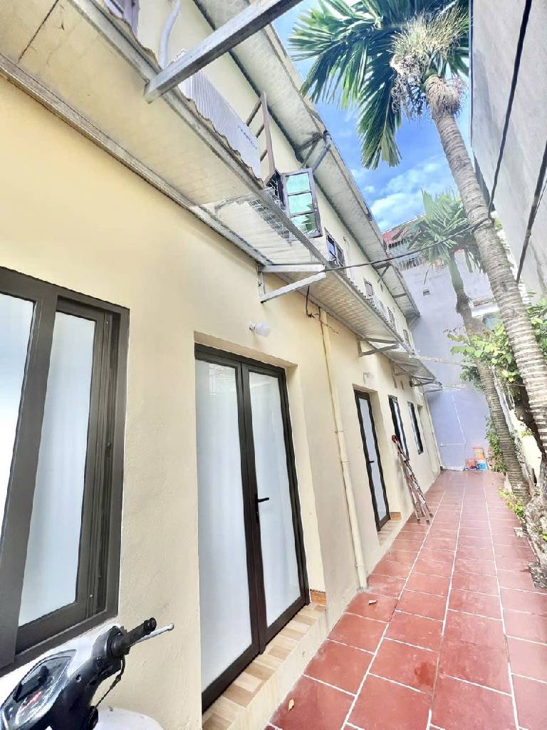 Bán nhà Vĩnh Hưng - diện tích 125.6m2 2 tầng - Ngõ ba gác - giá 11 tỷ