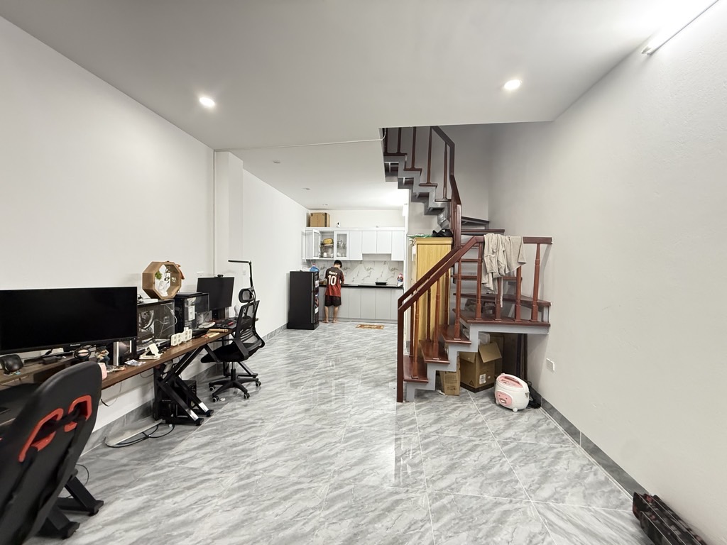 Bán nhà Tân Khai - diện tích 33m2 2 tầng - Cách ô tô 10m - giá 1,95 tỷ