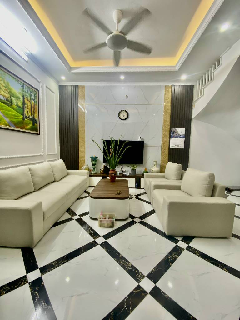 Bán nhà Bùi Xương Trạch - diện tích 66,2m2 4 tầng - gần ô tô - giá 16 tỷ