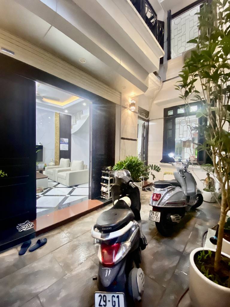 Bán nhà Bùi Xương Trạch - diện tích 66,2m2 4 tầng - gần ô tô - giá 16 tỷ