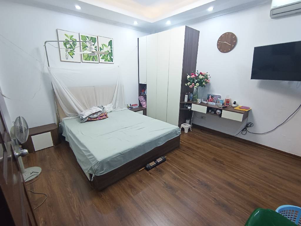 Bán nhà Bùi Xương Trạch - diện tích 66,2m2 4 tầng - gần ô tô - giá 16 tỷ