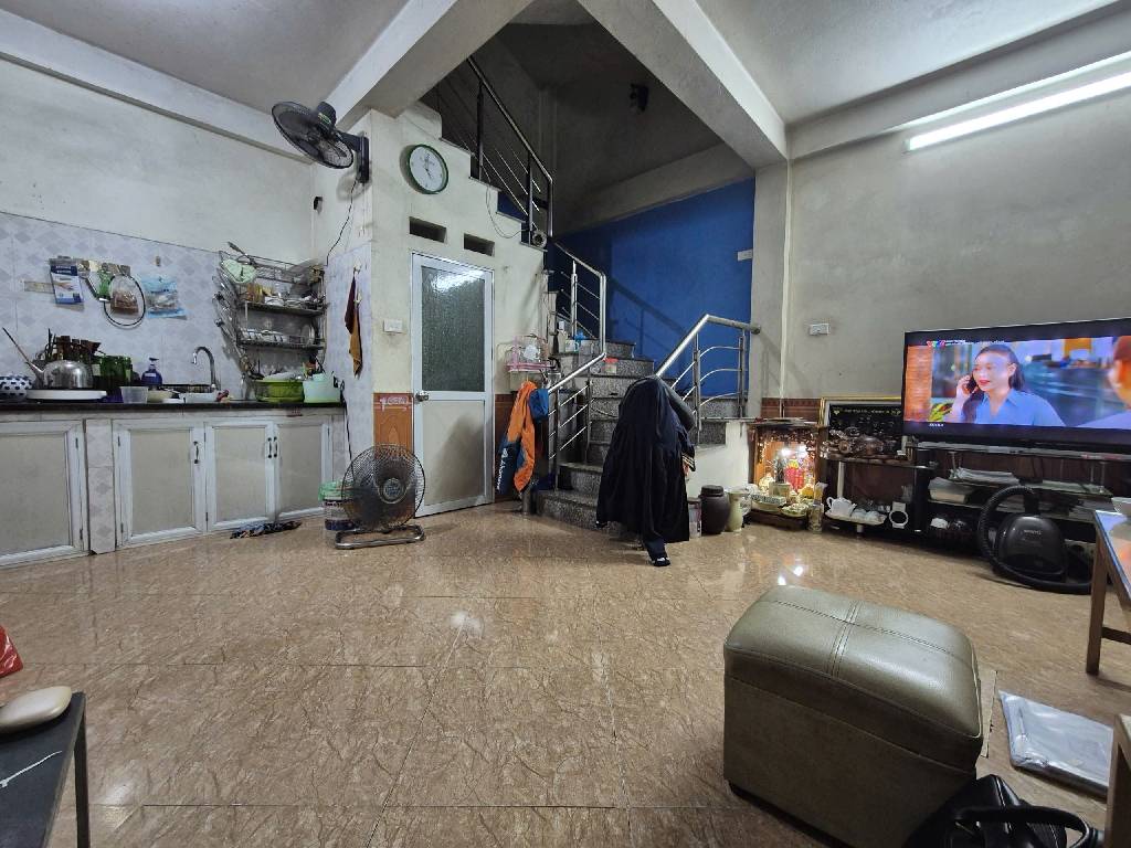 Bán nhà Bùi Xương Trạch - diện tích 31m2 4 tầng - Lô góc, ô tô đỗ cửa - giá 3,4 tỷ