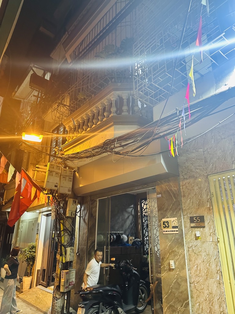 Bán nhà Đê Trần Khát Chân - diện tích 45m2 4 tầng - Ô TÔ VÀO NHÀ - giá 13,3 tỷ