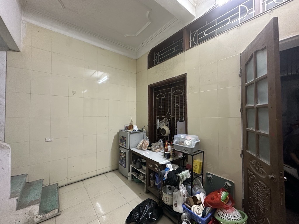 Bán nhà Chính Kinh - diện tích 45.2m2 3 tầng - gần ô tô - giá 8,9 tỷ