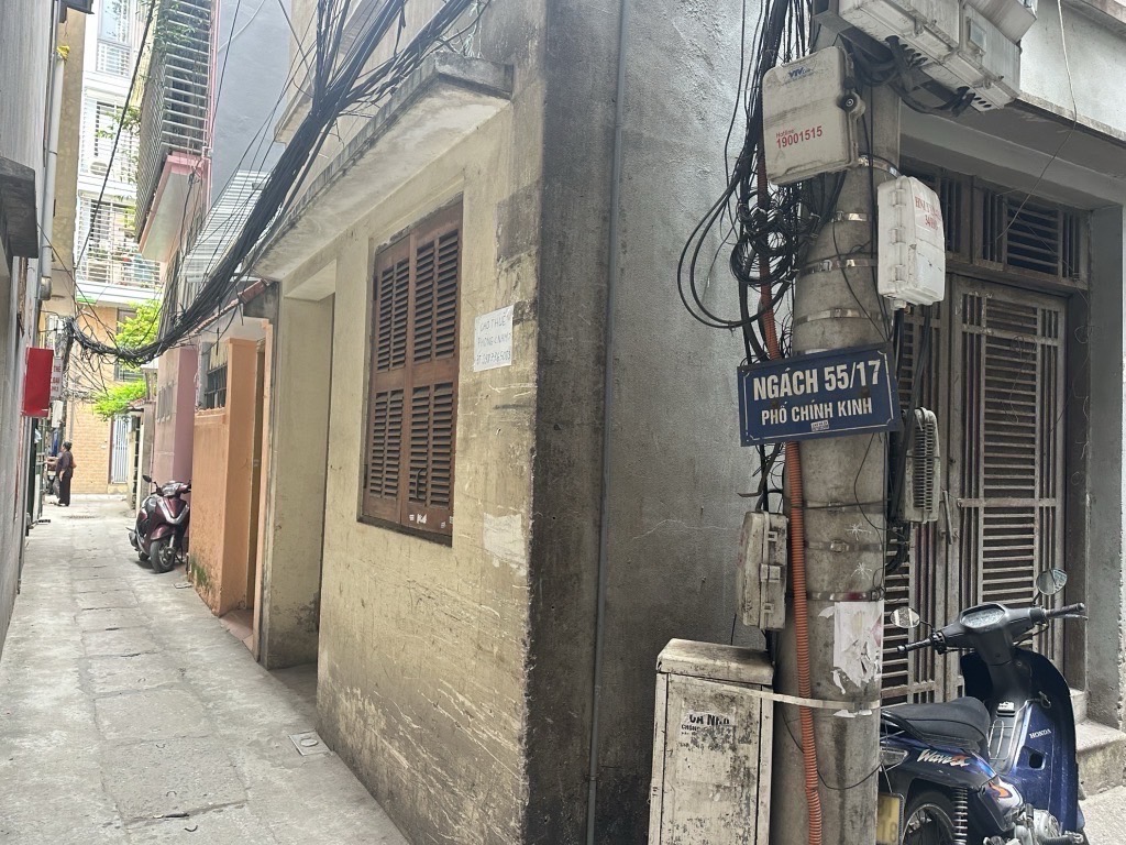 Bán nhà Chính Kinh - diện tích 45.2m2 3 tầng - gần ô tô - giá 8,9 tỷ