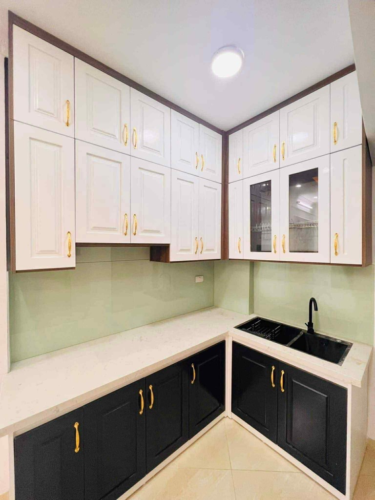 Bán nhà Kim Ngưu - diện tích 30m2 5 tầng - Nhà đẹp hiếm có - giá 8,6 tỷ