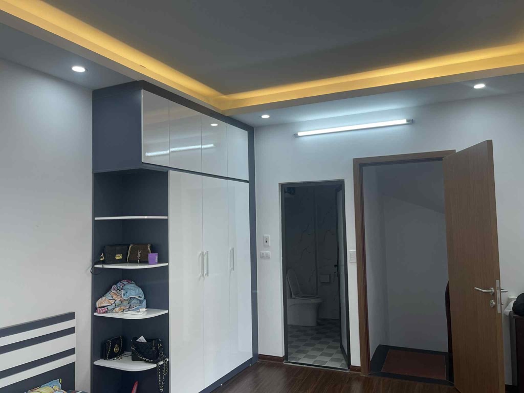 Bán nhà Kim Ngưu - diện tích 30m2 5 tầng - Nhà đẹp hiếm có - giá 8,6 tỷ